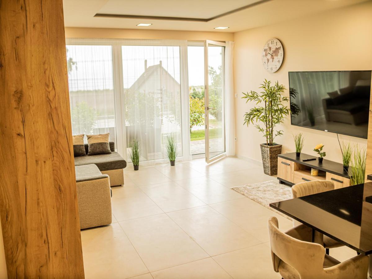 Panorama Superior Apartments - Pool, Garden, Parking Balatonalmádi Dış mekan fotoğraf