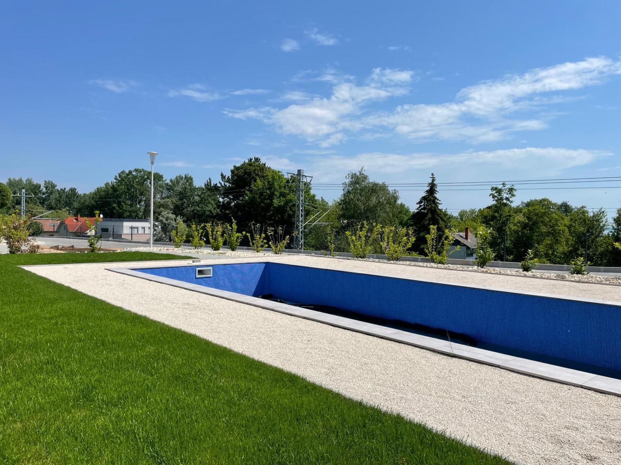 Panorama Superior Apartments - Pool, Garden, Parking Balatonalmádi Dış mekan fotoğraf