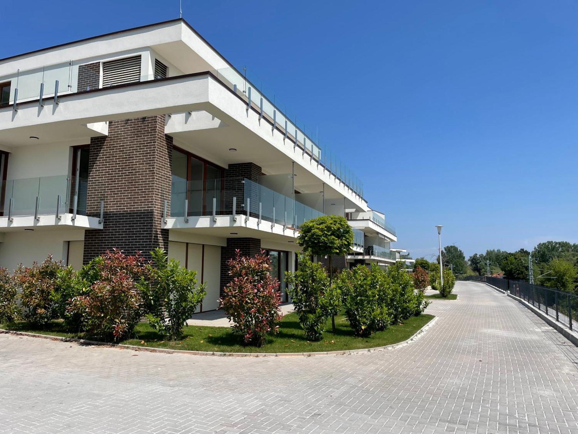 Panorama Superior Apartments - Pool, Garden, Parking Balatonalmádi Dış mekan fotoğraf