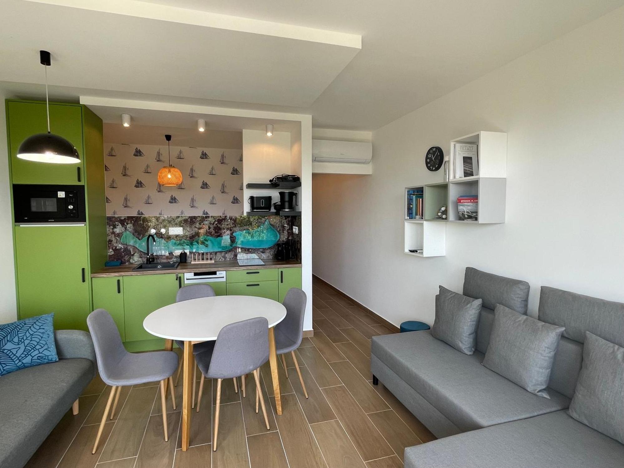 Panorama Superior Apartments - Pool, Garden, Parking Balatonalmádi Dış mekan fotoğraf
