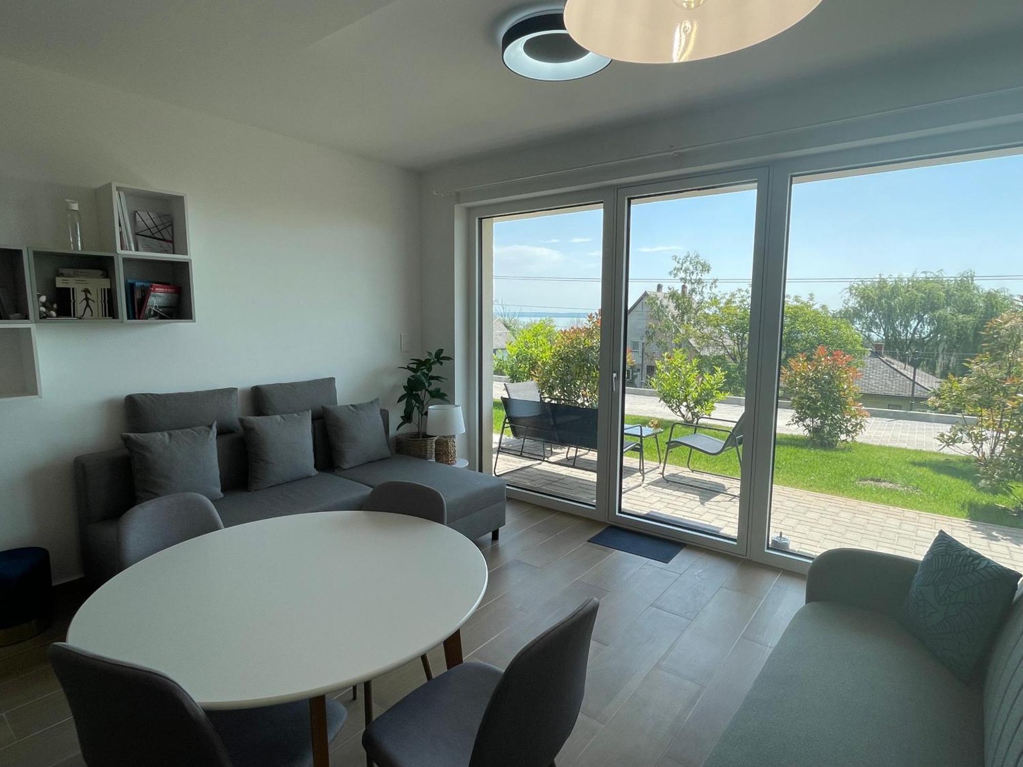 Panorama Superior Apartments - Pool, Garden, Parking Balatonalmádi Dış mekan fotoğraf